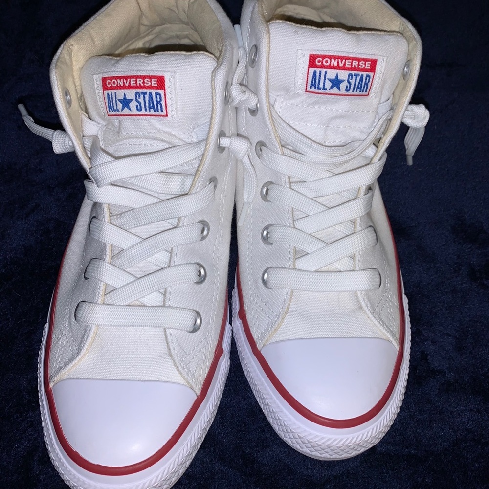 Women’s converse street mids 9.5